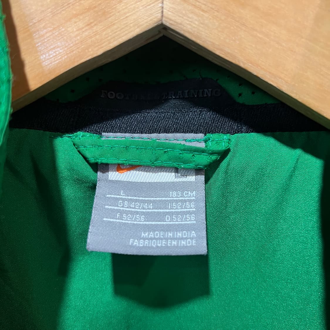 나이키 셀틱 바람막이 상품이미지3