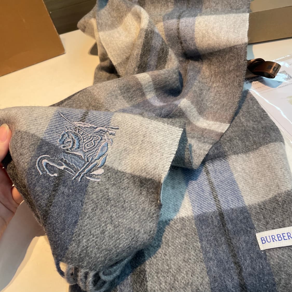 버버리 리버서블 스카프 100% 램스울
 상품이미지7