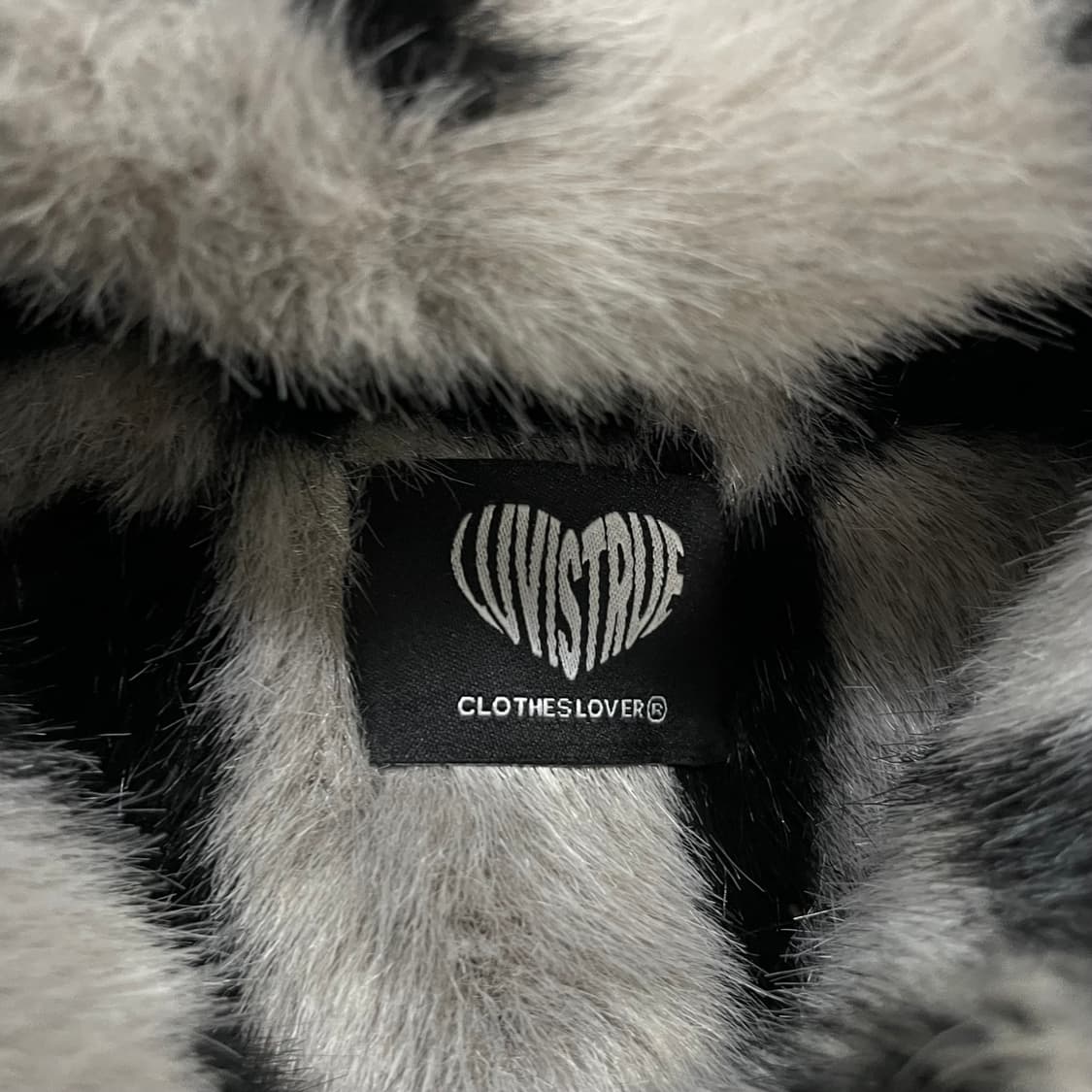 러브이즈트루 VL 체커보드 퍼 후드 자켓 상품이미지3