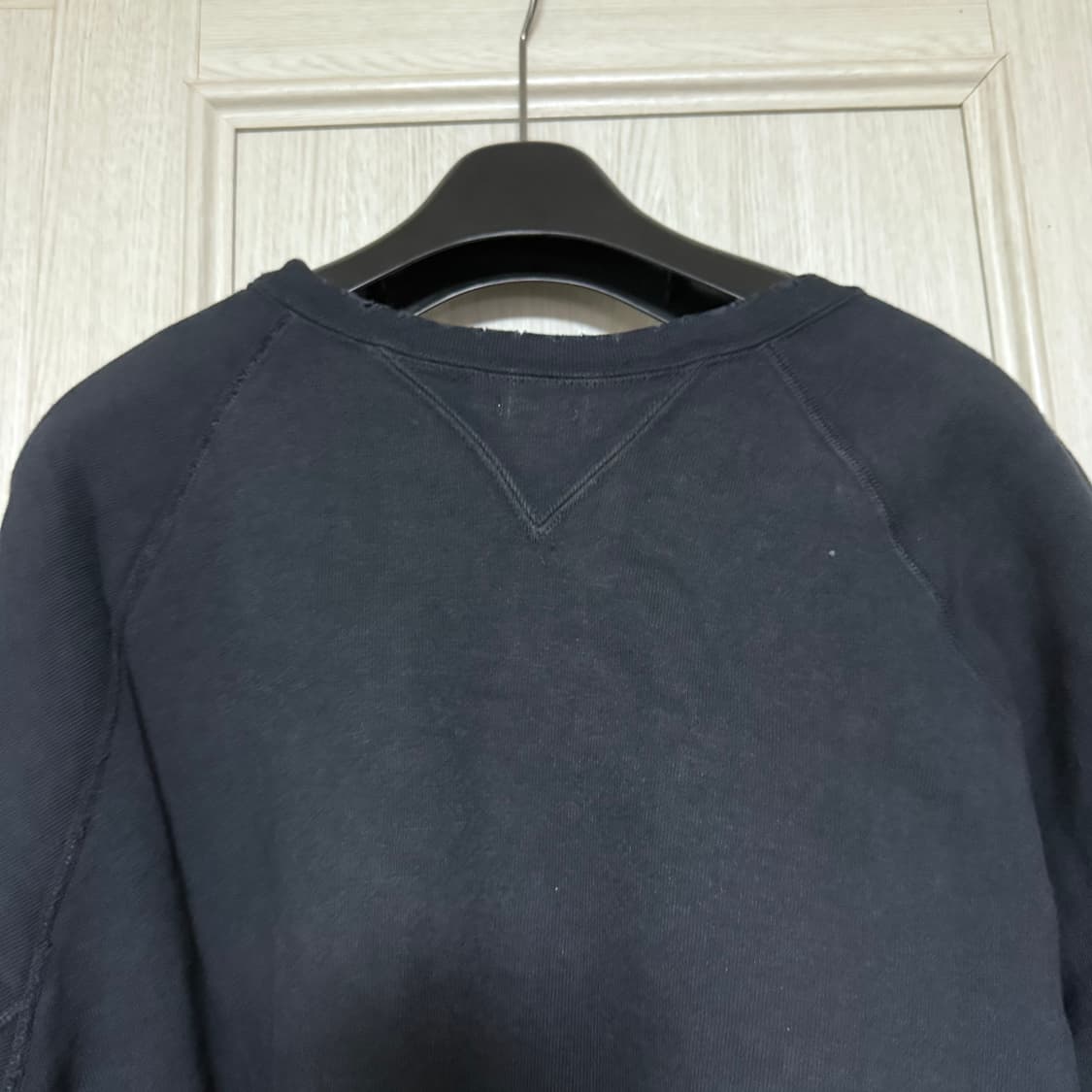 [3] 아프레쎄 25aw 빈티지 더블 v 스웨트 셔츠 블랙 상품이미지6