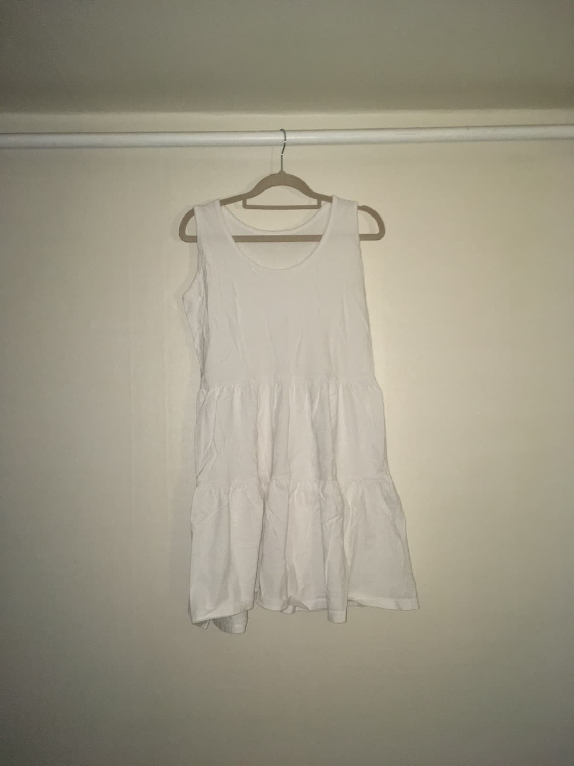 레이어드 화이트 프릴 원피스 상품이미지1