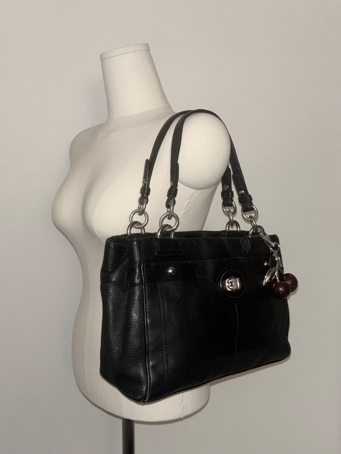 🚨연말세일🚨Coach Black Vintage Bag 상품이미지3