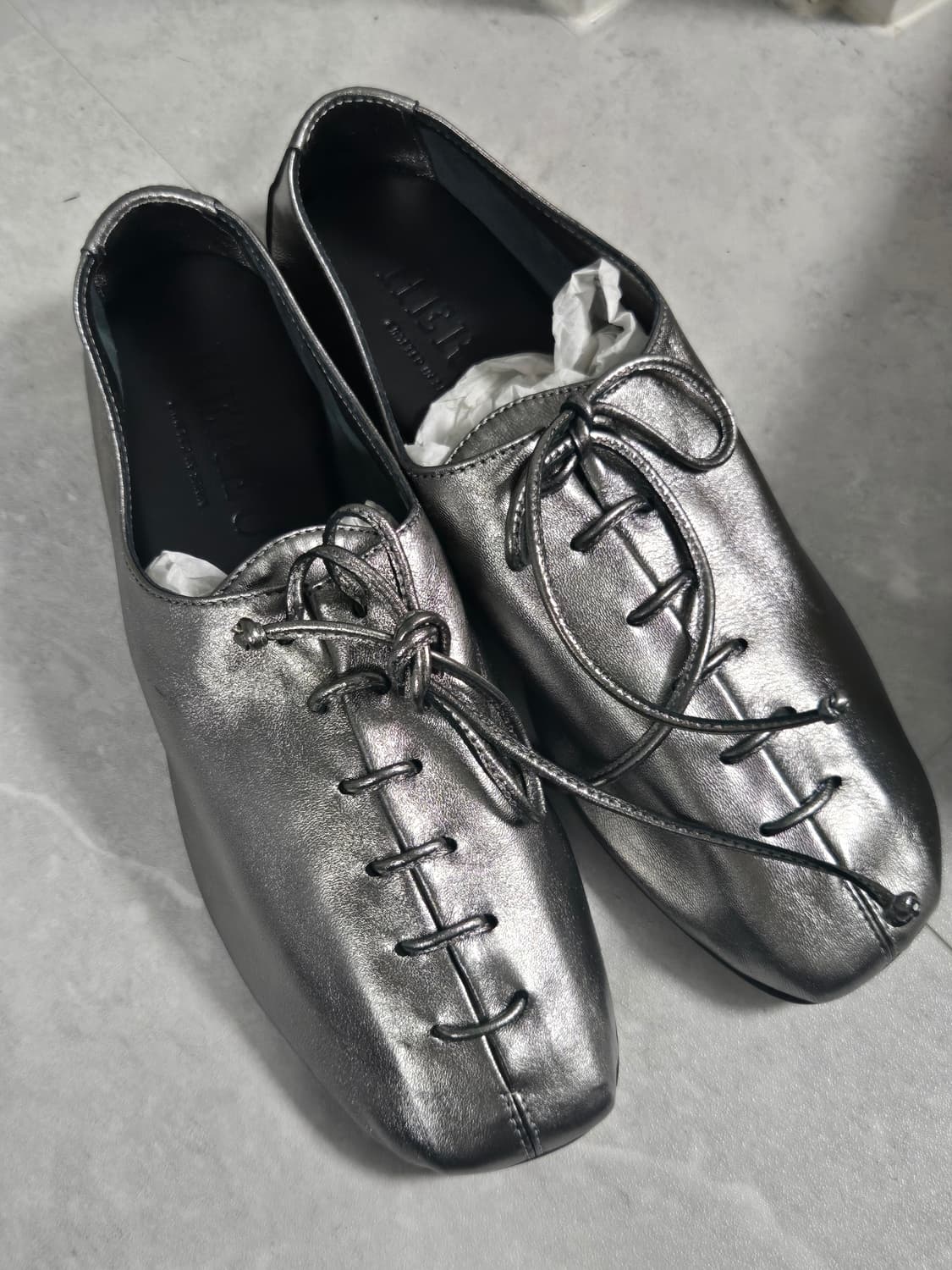 헤레우 HEREU 플레가다 메탈릭 로퍼 실버 37 상품이미지3