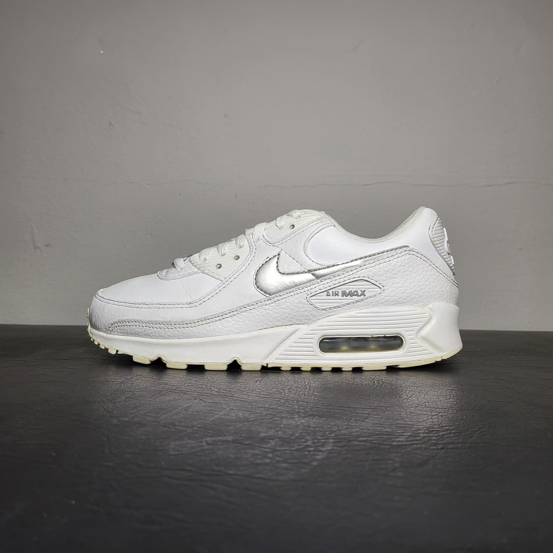 나이키 운동화 250m (정사이즈보다 작음) (전체적으로 사용감 있음) 상품이미지4