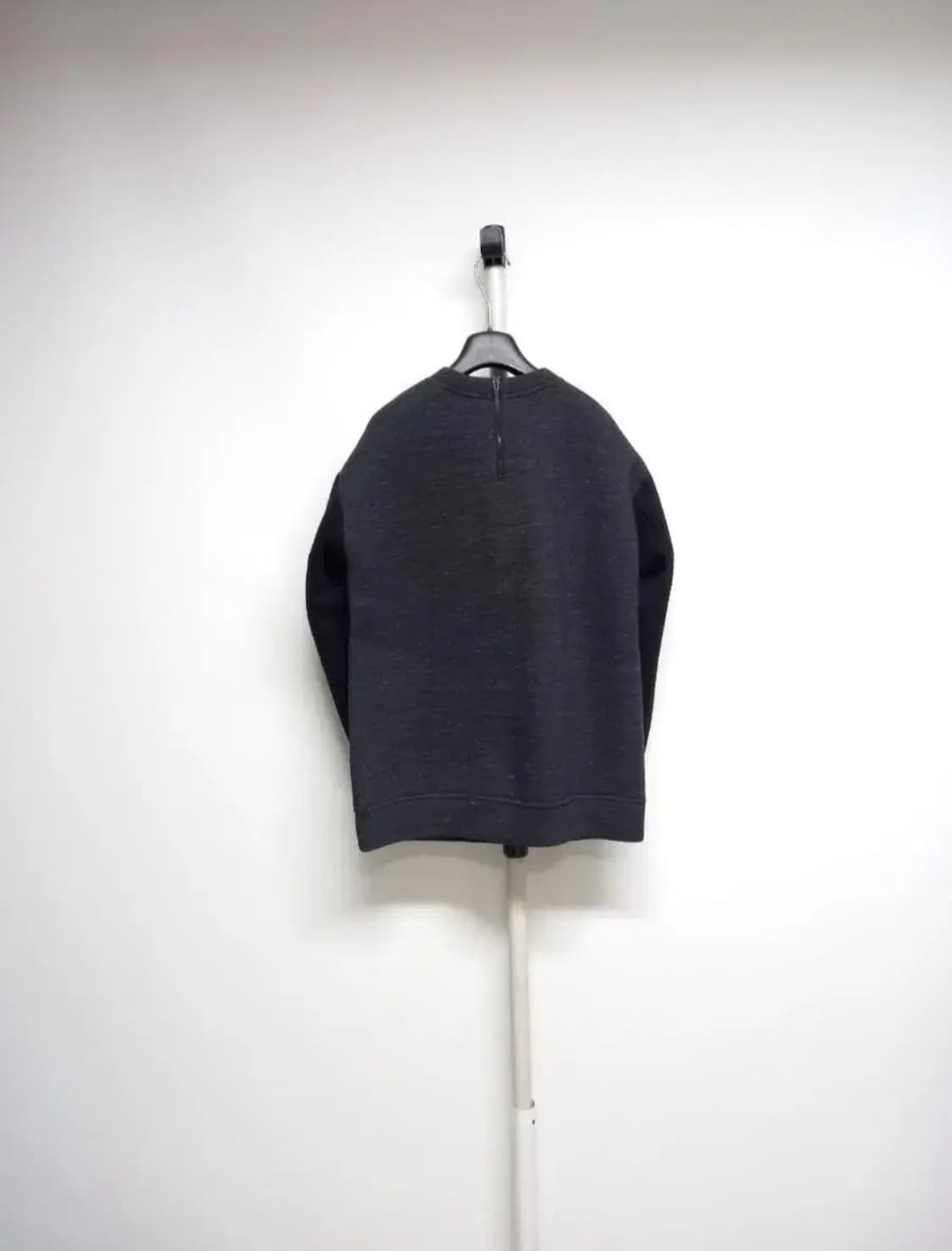 세컨플로어 네오플랜 맨투맨 티 55 상품이미지2