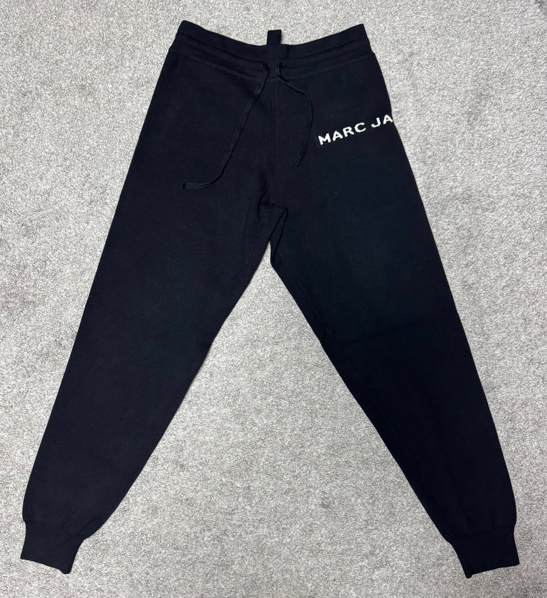 마크제이콥스 블랙 로고 조거팬츠 상품이미지1