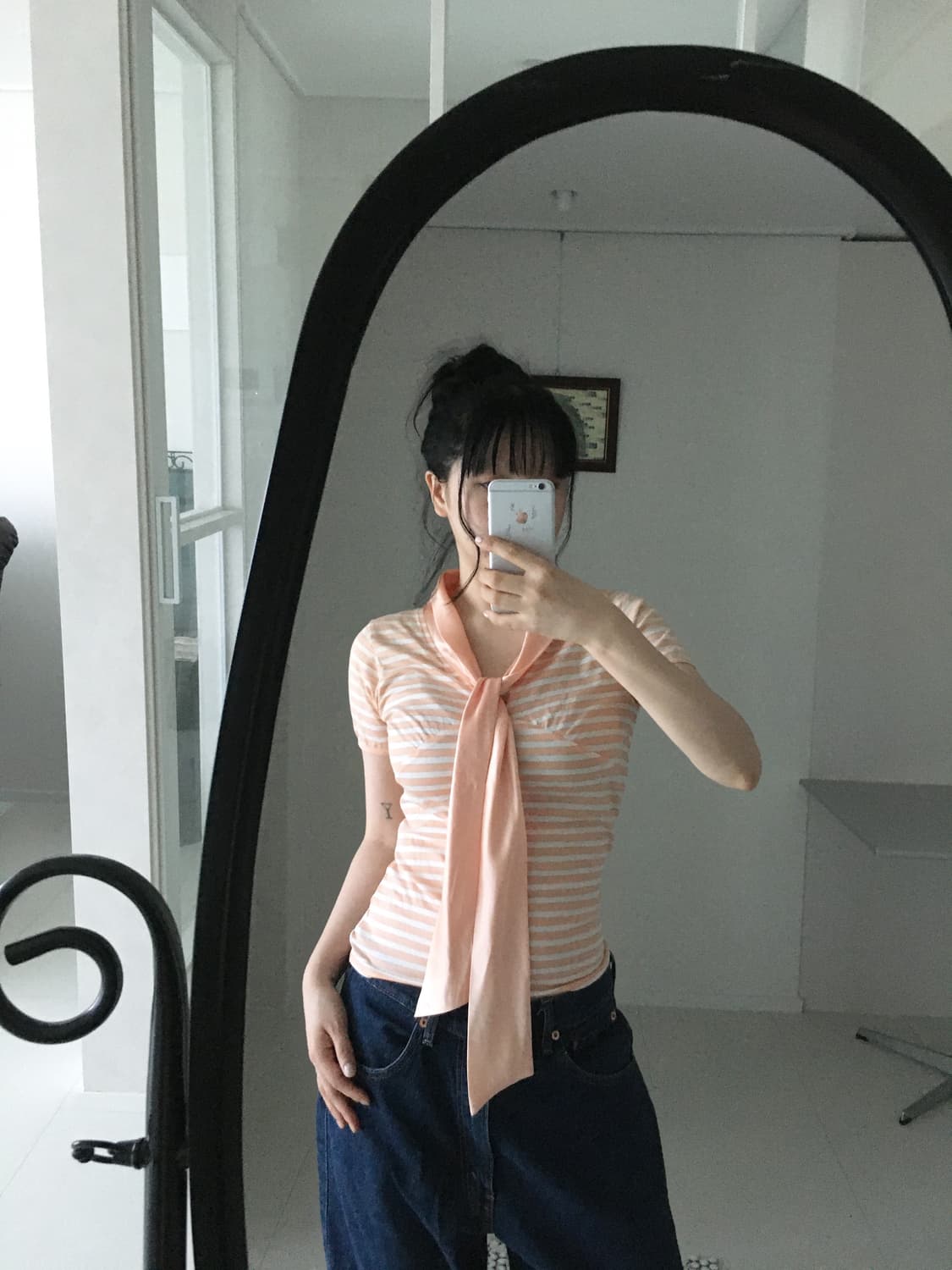stripe neck tie tee 상품이미지2