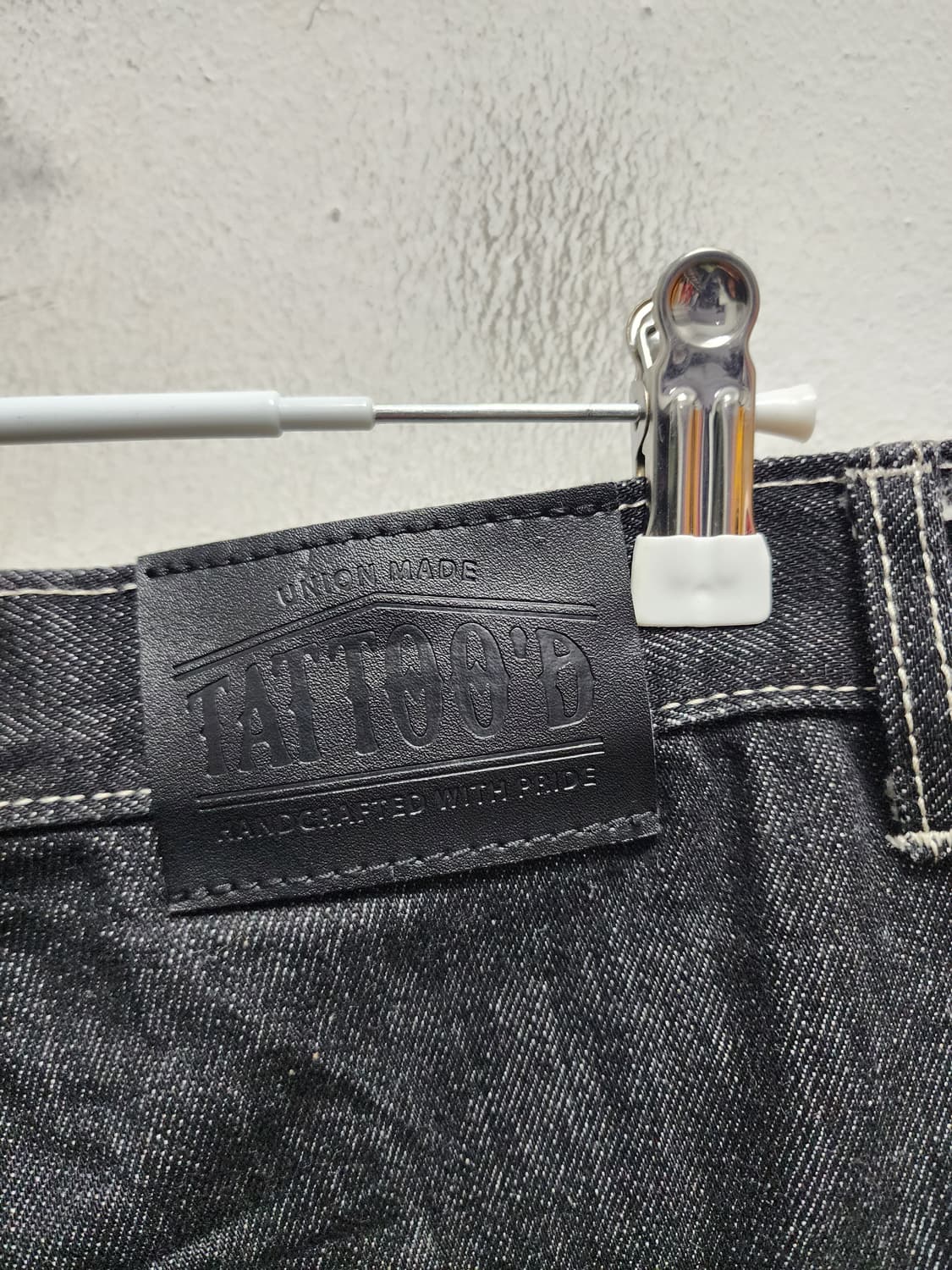 타투드데님 TATTOO'D Bone 뼈 디테일 흑청바지 상품이미지3