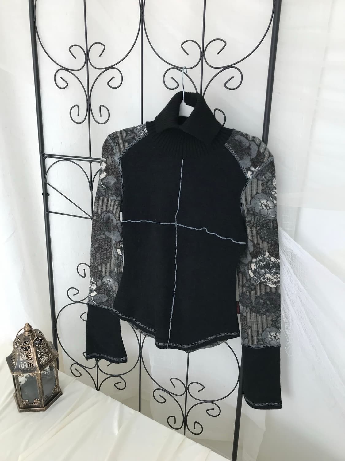 오즈온 oneste 플라워 니트탑 상품이미지1