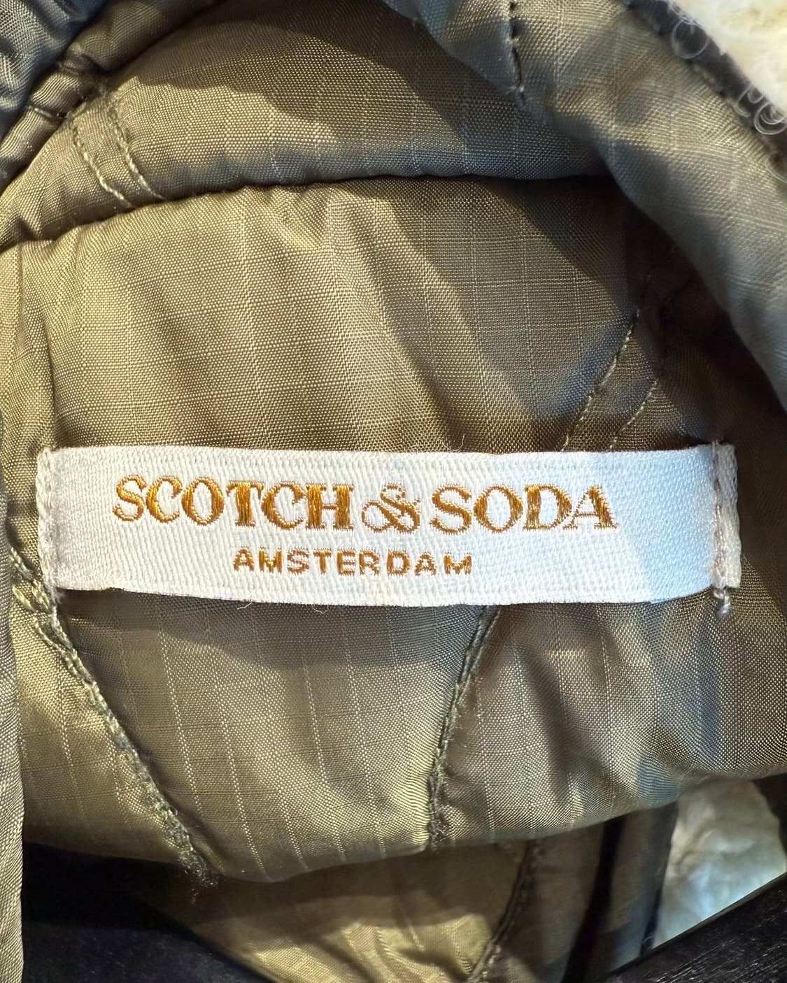 스카치앤소다 아이보리 카키 리버시블 테디 자켓  상품이미지8