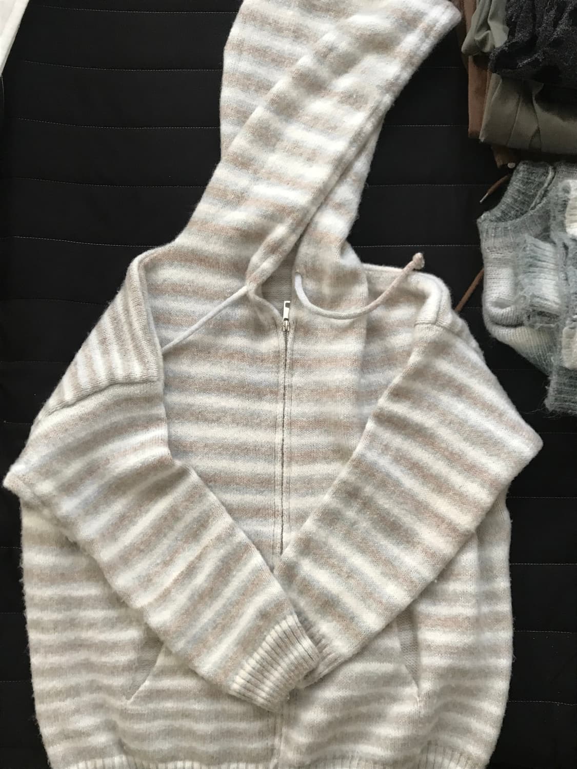 스트라이프 니트 후드집업 상품이미지1