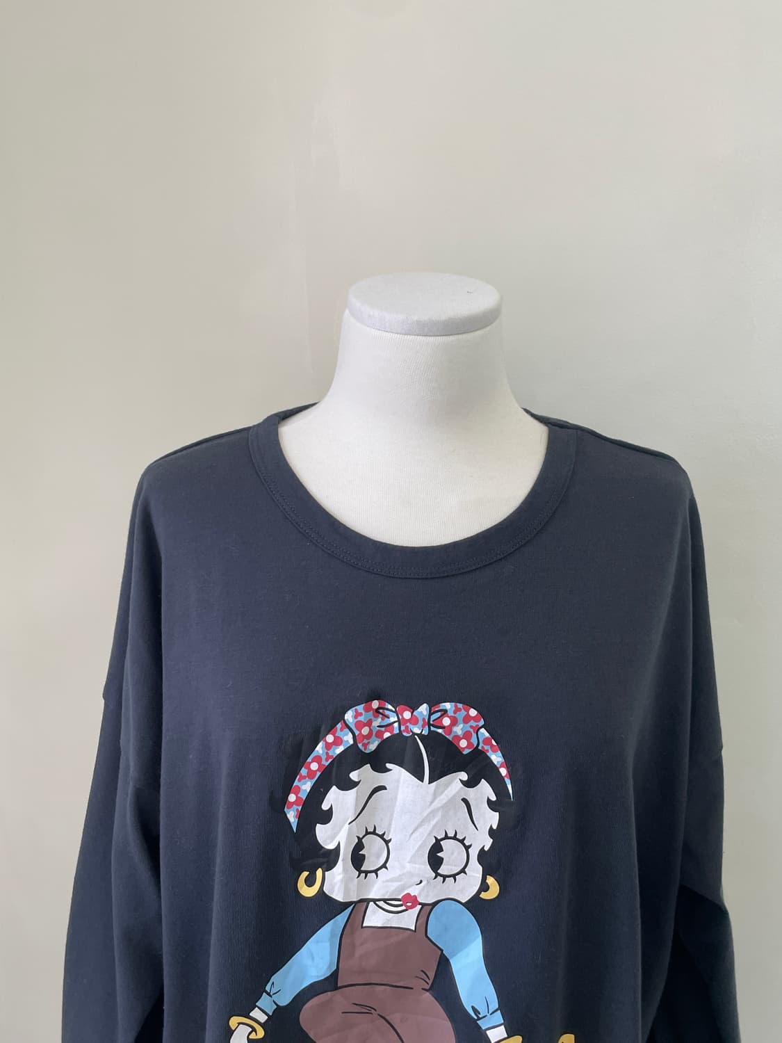 베티붑 그래픽 프린트 롱슬리브 티셔츠 J04197 상품이미지3