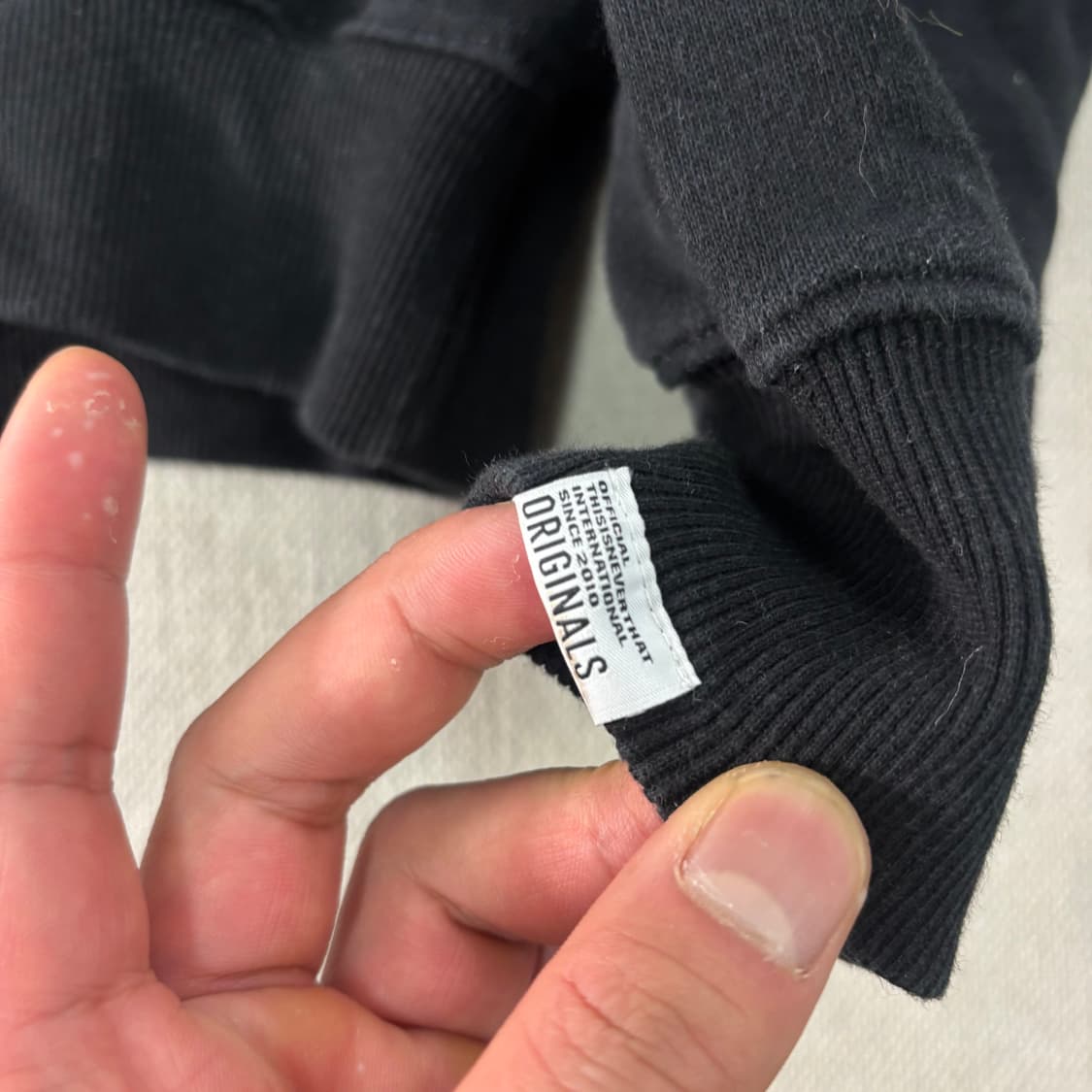 95 디스이즈네버뎃 자수 로고 후드티 상품이미지2