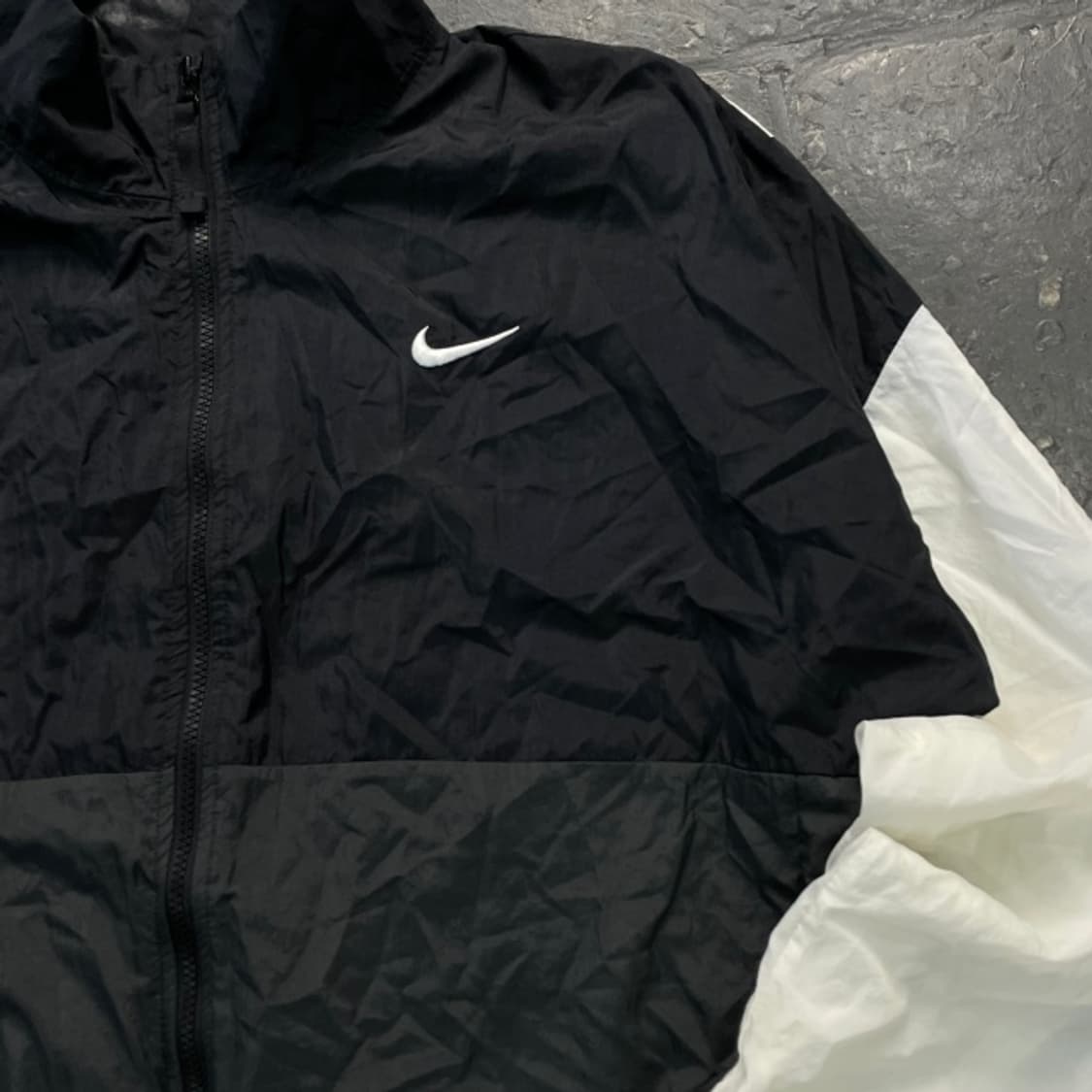 100 나이키 스타팅 파이브 바람막이 상품이미지2