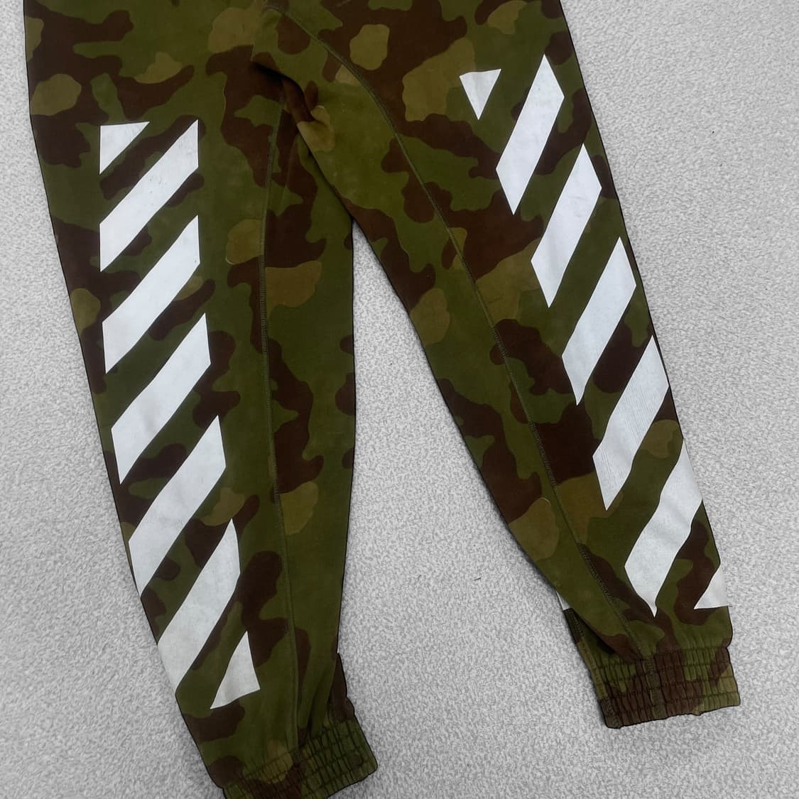 오프화이트 디아그날 카모플라쥬 조거 스웻 팬츠 상품이미지4