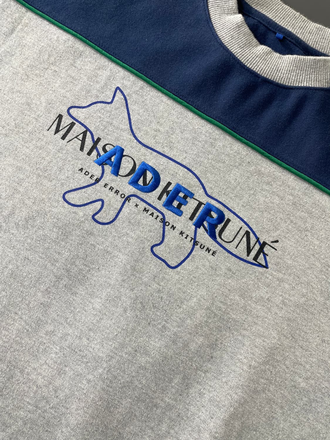 [A1] 아더에러 X 메종 키츠네 레이아웃 맨투맨 스웻셔츠 상품이미지4