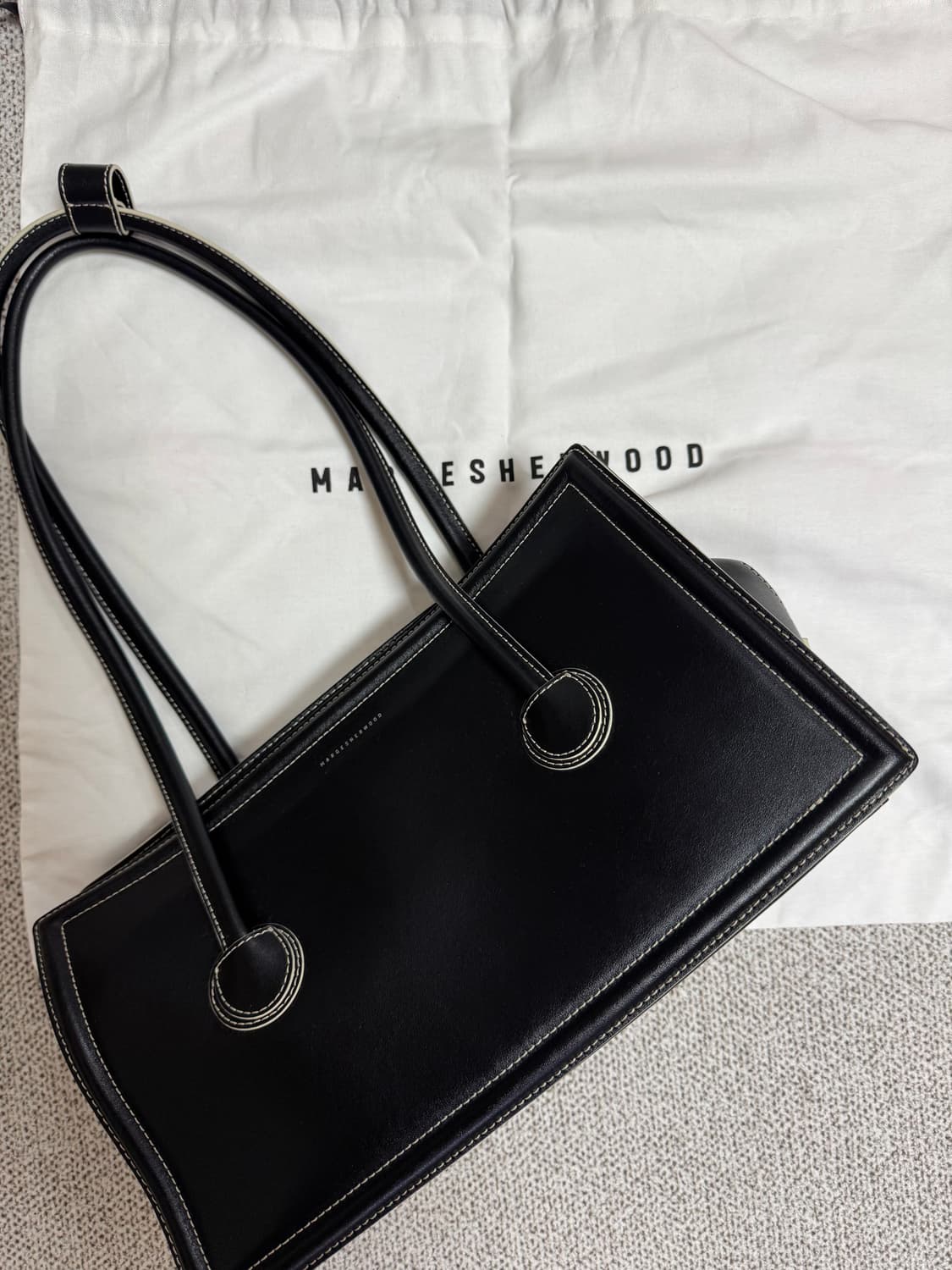 마지셔우드 보스턴 숄더백 미디움 상품이미지3