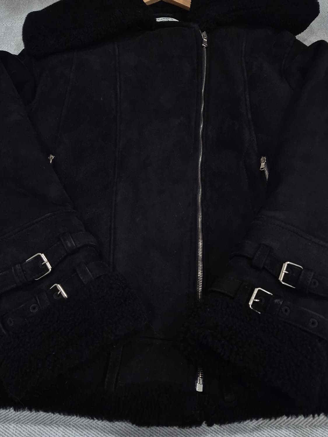 까르벵 무스탕 남성 90~95사이즈 상품이미지4