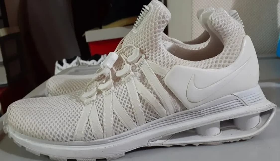 나이키 샥스 그래비티 올 화이트 240 상품이미지1