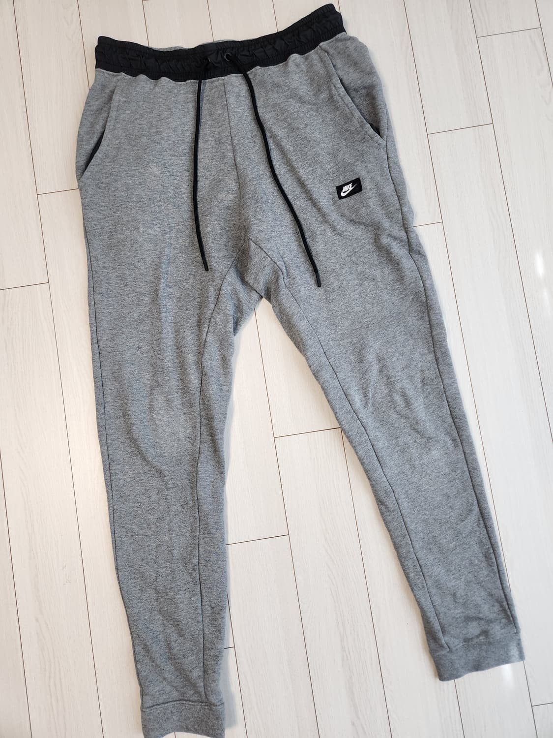 나이키 805155-091 NSW 모던 FT 조거 팬츠 사이즈m

풋살이 상품이미지1