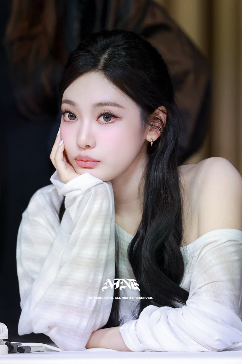 (닝닝착용) 에스이오 오프 숄더 탑 상품이미지3