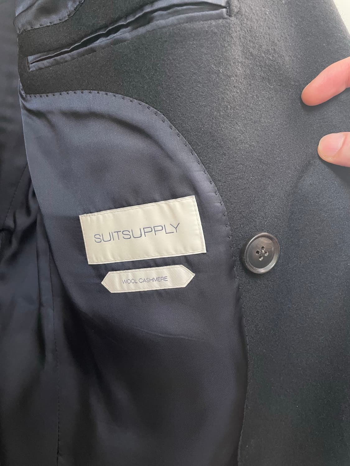 수트 서플라이(SUIT SUPPLY) 울캐시미어 블랙 더블 브레스티드코트 상품이미지4