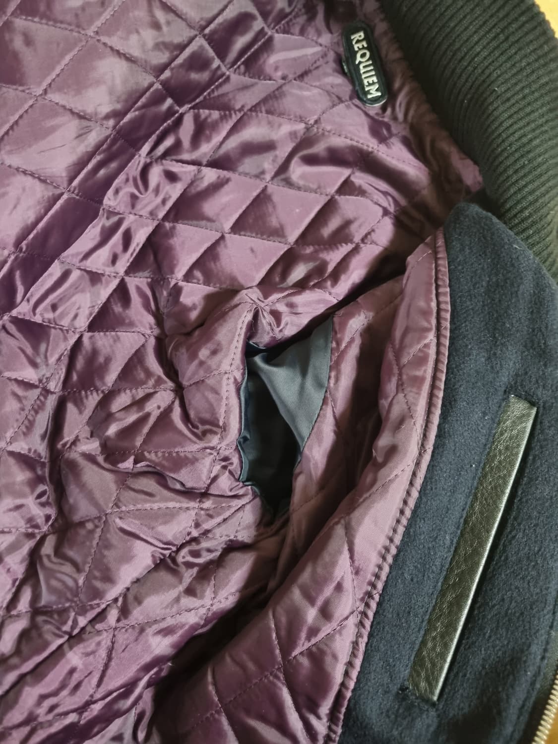 Requiem Wool Varsity Jacket  상품이미지4