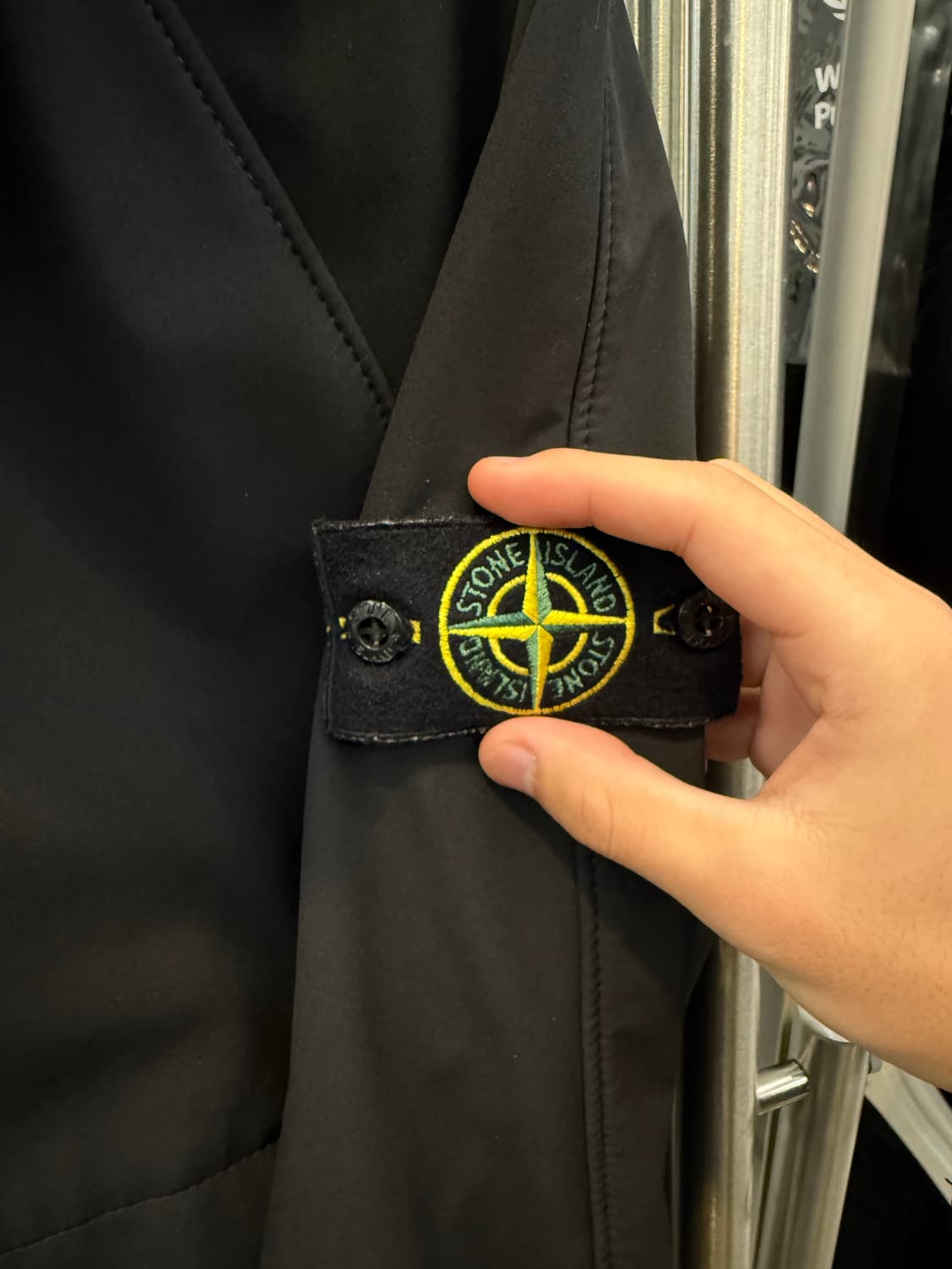 23ss 스톤아일랜드 소프트쉘 M 상품이미지2