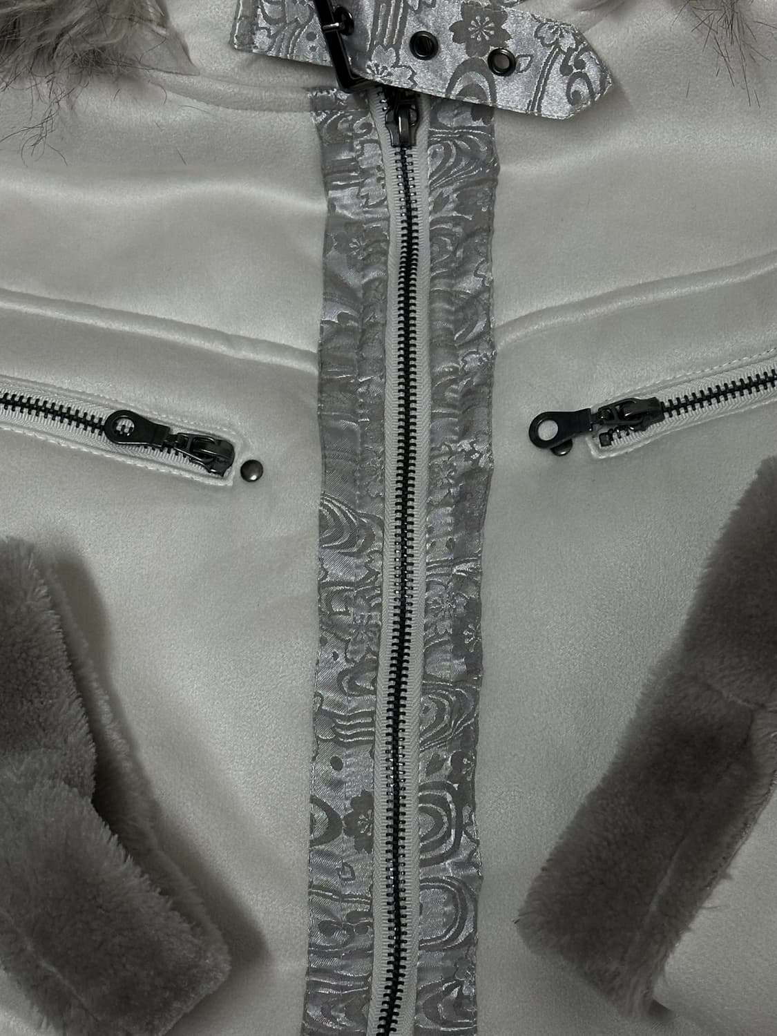 Oriental White Mustang 상품이미지4