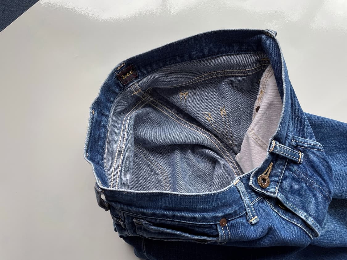 Tapered silhouette denim pants 상품이미지2