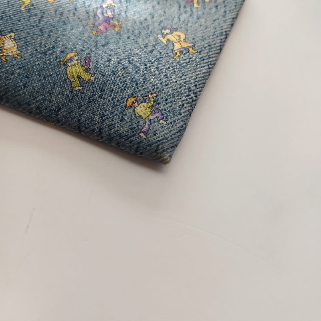 불가리 실크 패턴 넥타이 9.9cm B등급 A18247
 상품이미지8