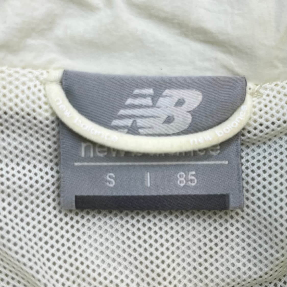 뉴발란스 여성 바람막이 85(S) 상품이미지3