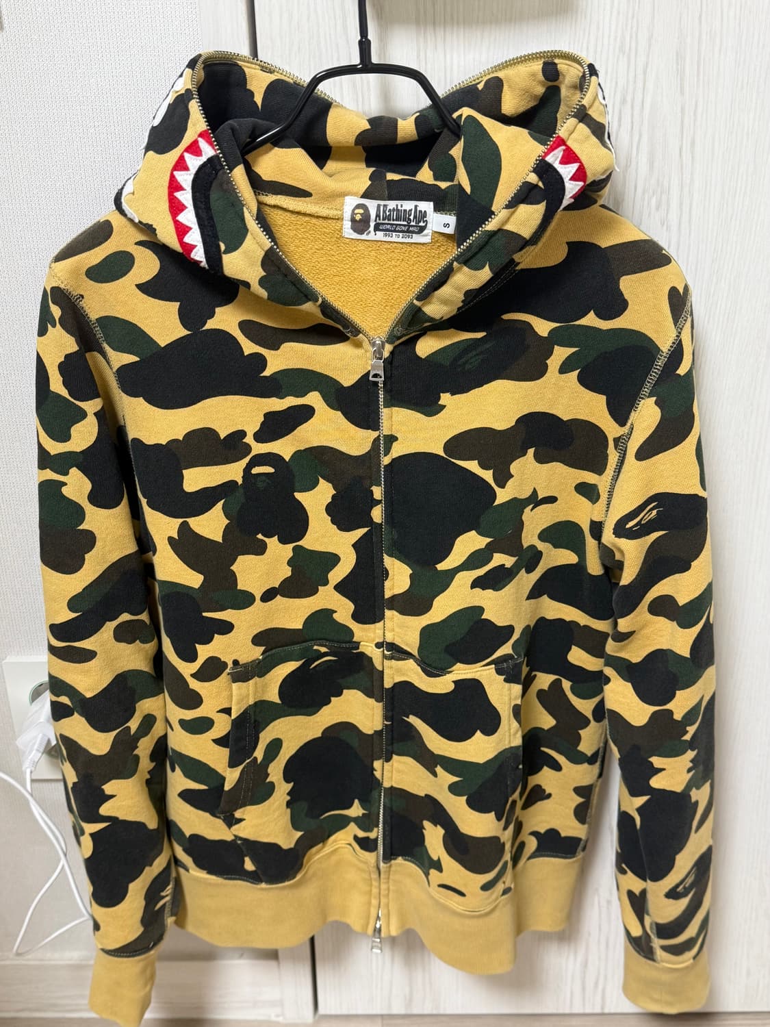 베이프 황계 샤크후드집업 s 상품이미지1