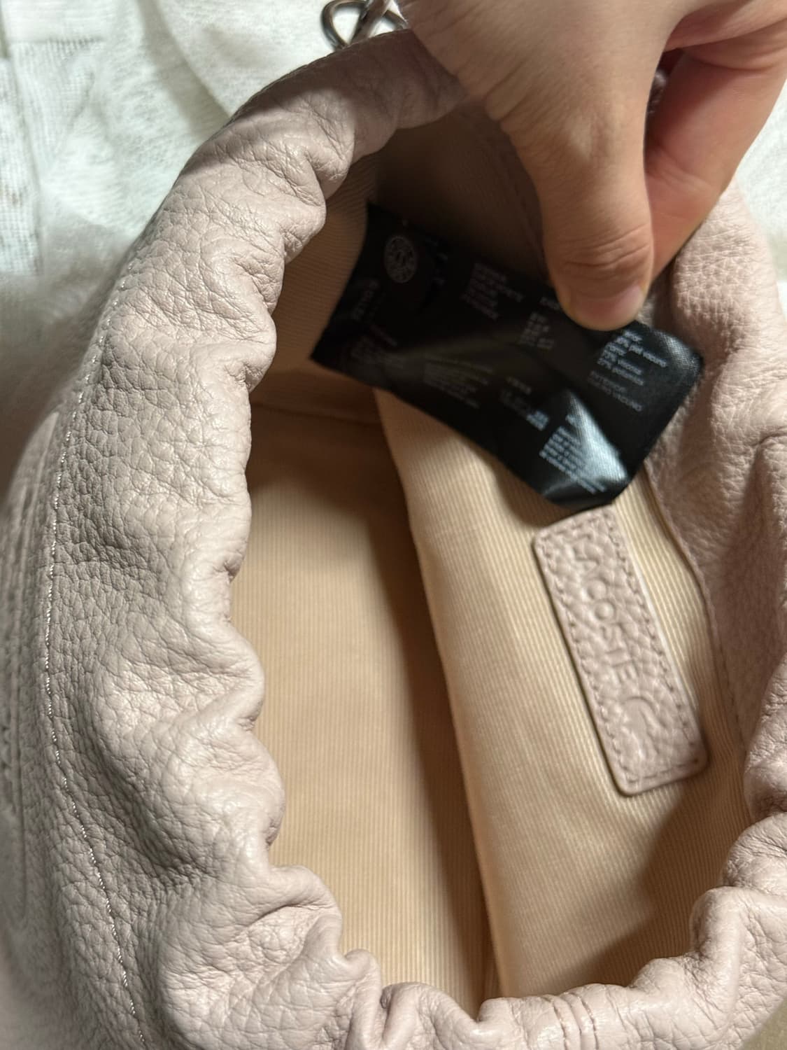 라코스테 딸기우유 엠보 로고 스트링 미니 체인백 상품이미지7