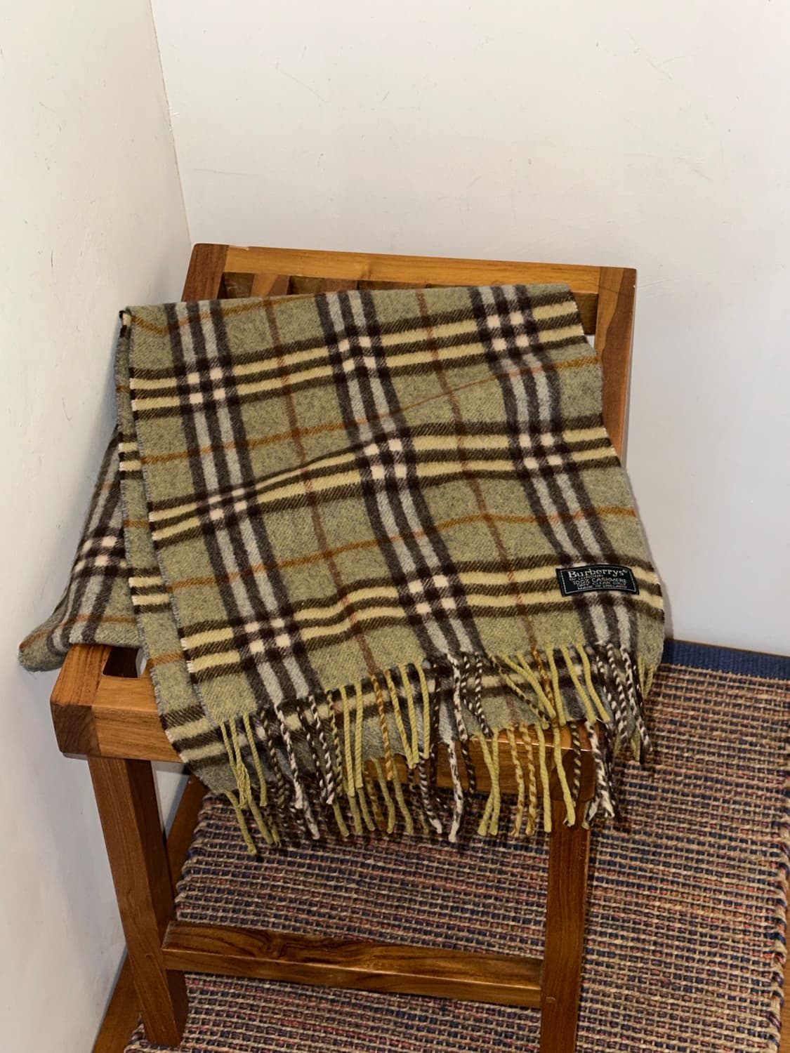 버버리 캐시미어 머플러 상품이미지1