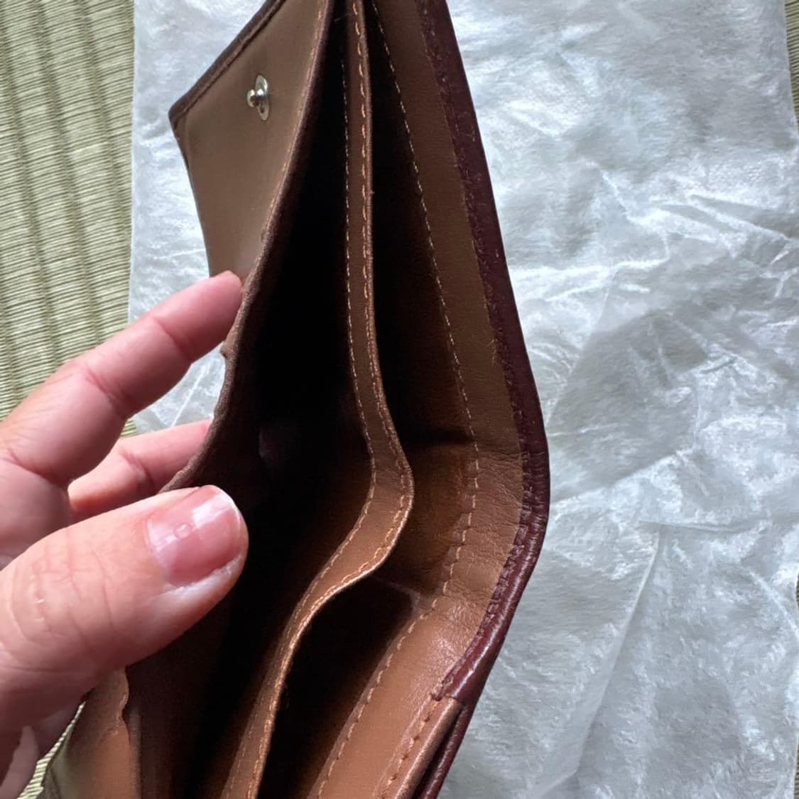 비비안 웨스트우드 ob엠보싱 패턴 레더 지갑 상품이미지8