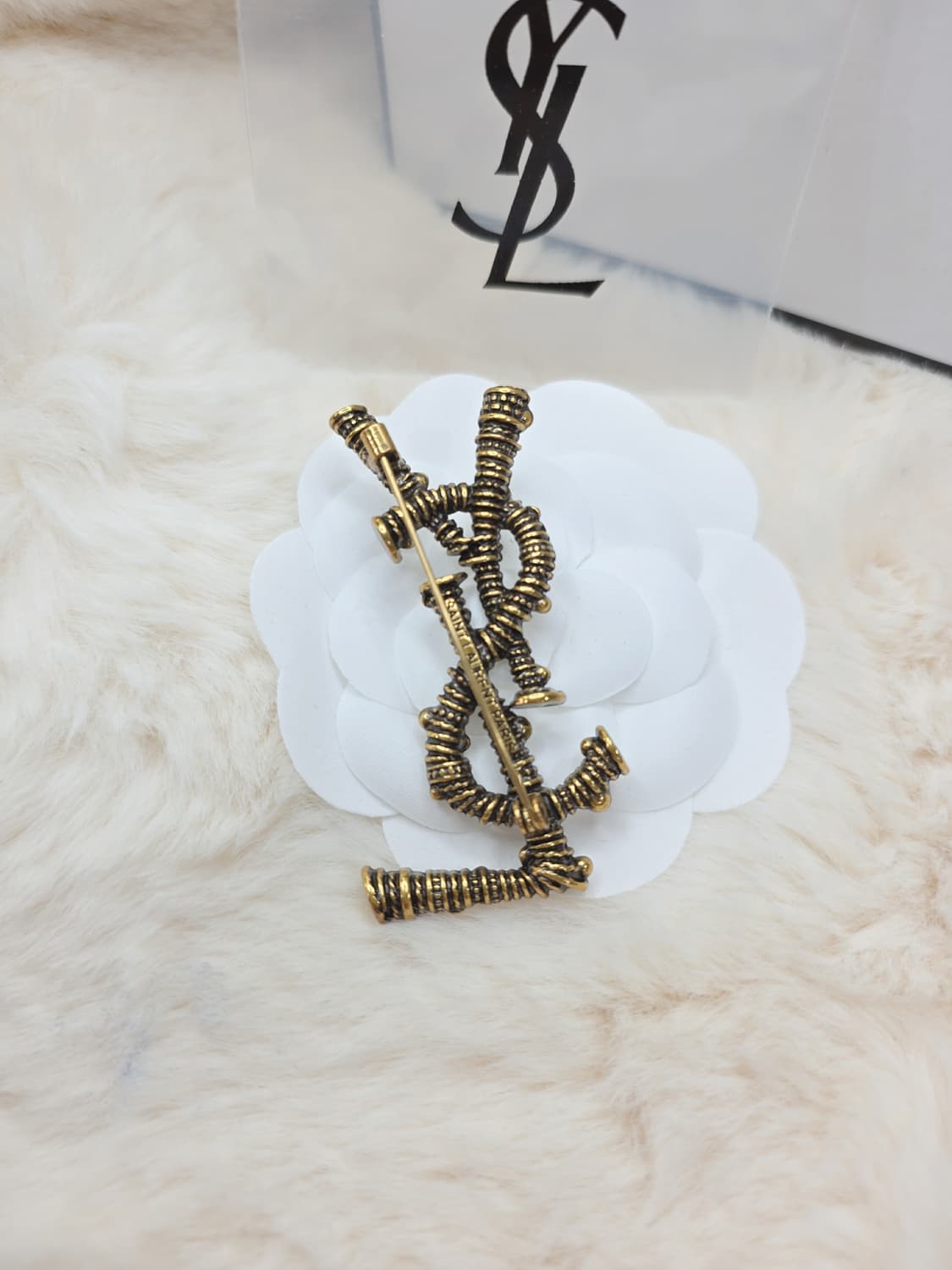 빈티지 엔틱 b2 입생로랑 브로치 상품이미지4