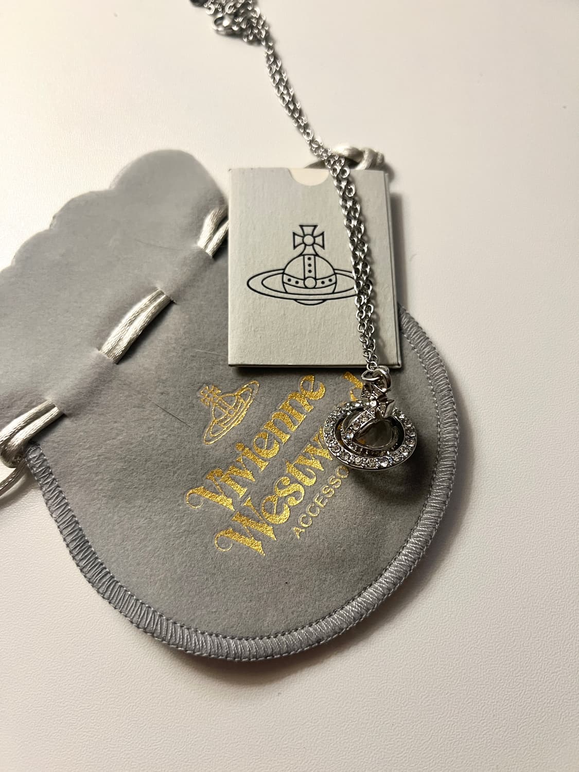 비비안웨스트우드 orb 큐빅 목걸이 상품이미지1