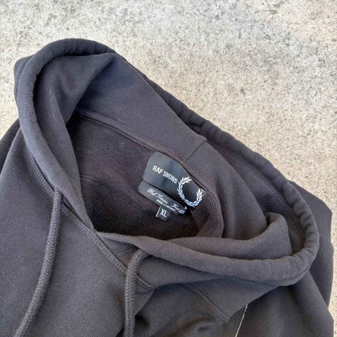 라프시몬스 x 프레드페리 핀 프린티드 패치 후디 상품이미지9