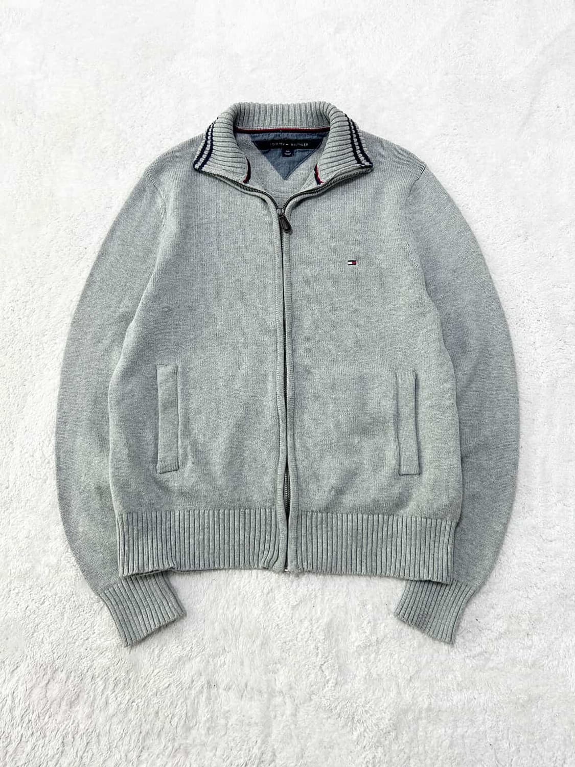 타미 미니로고 그레이 니트집업 상품이미지5