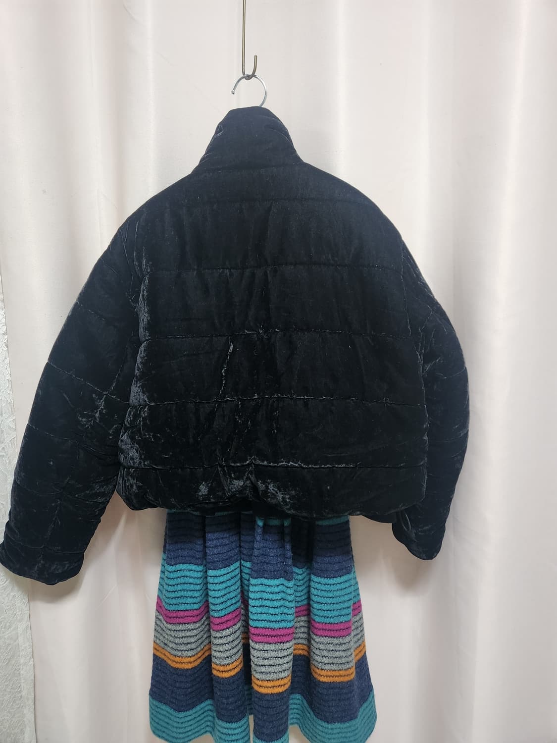 11AM 벨벳 블랙 숏패딩 점퍼 상품이미지2