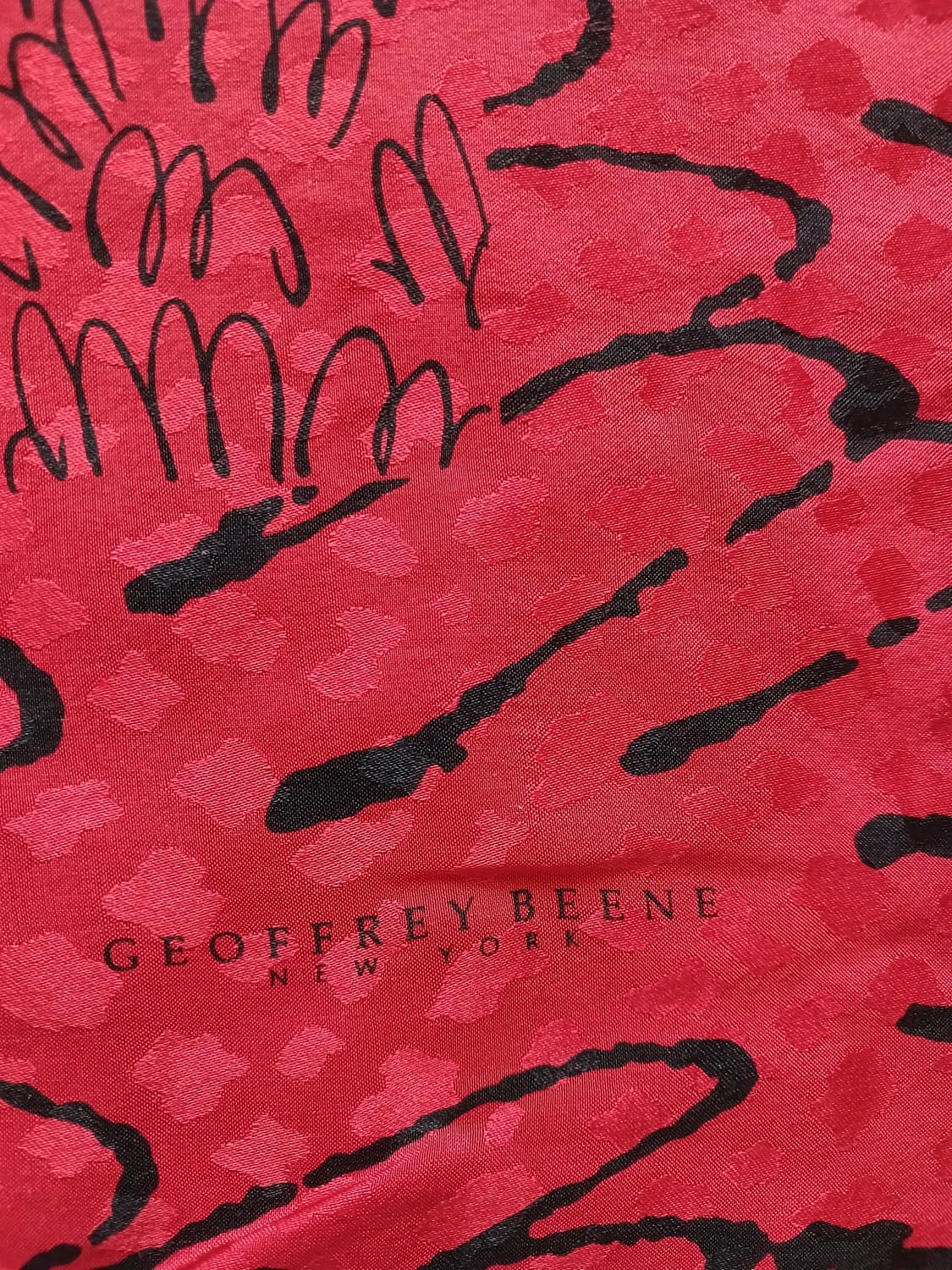 Geoffrey beene 레드 사각 실크 스카프 상품이미지1