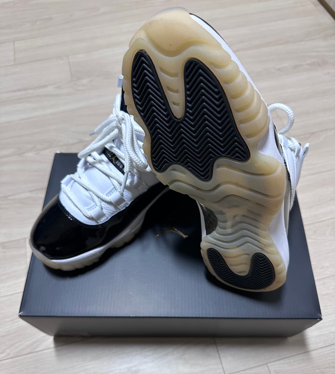 조던 11 그래티튜드 260 상품이미지3