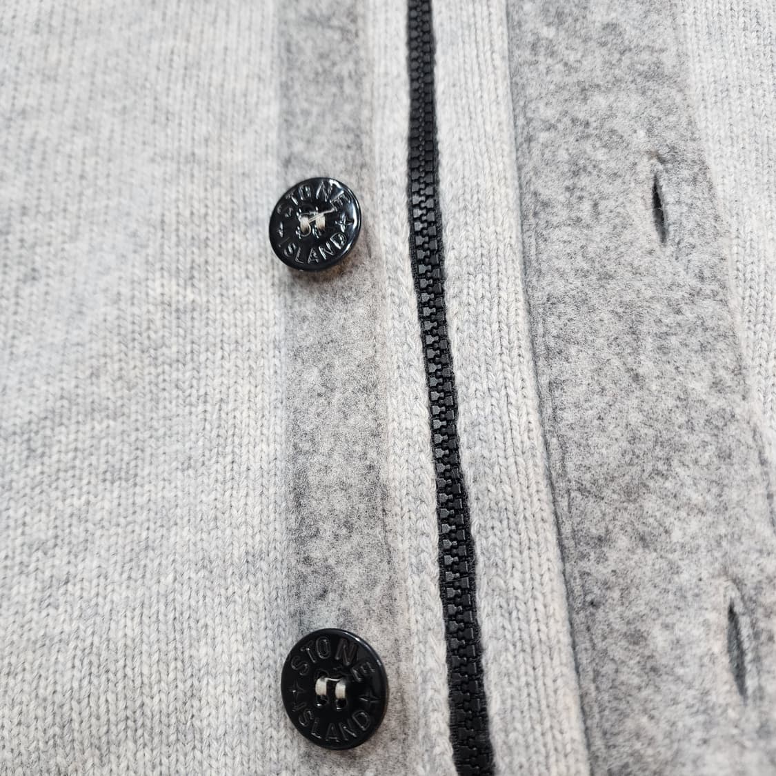 스톤아일랜드 와펜 하이넥 니트 버튼 가디건 M 그레이 상품이미지6