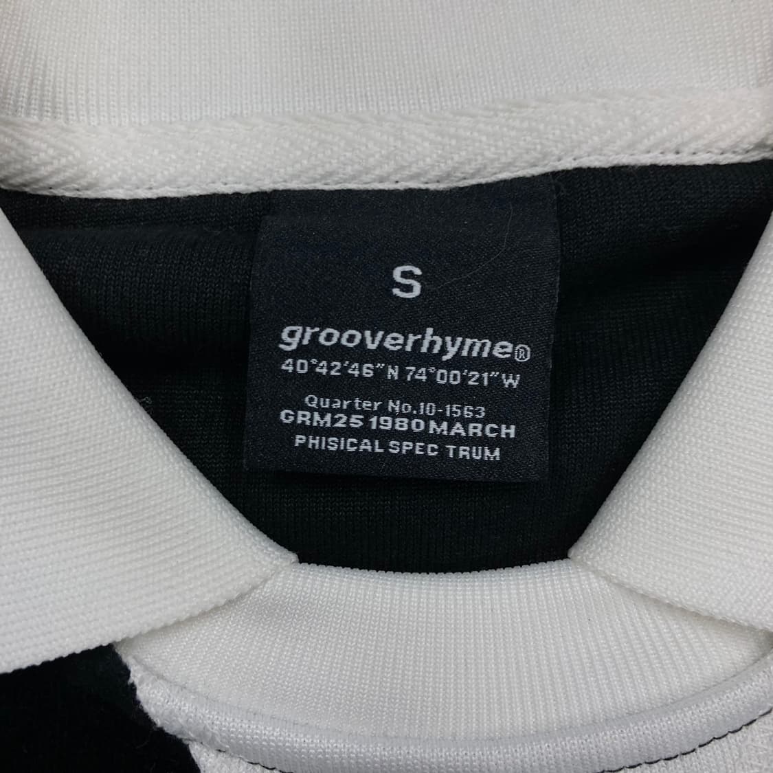 그루브라임 블랙 컬러 아드레날린 모티브 벨벳 스웻 셔츠 상품이미지3