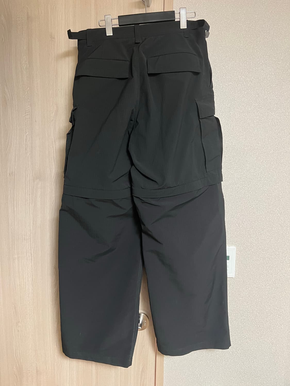 [s] 발렌시아가 24ss 유니티 카고 팬츠 블랙 상품이미지4