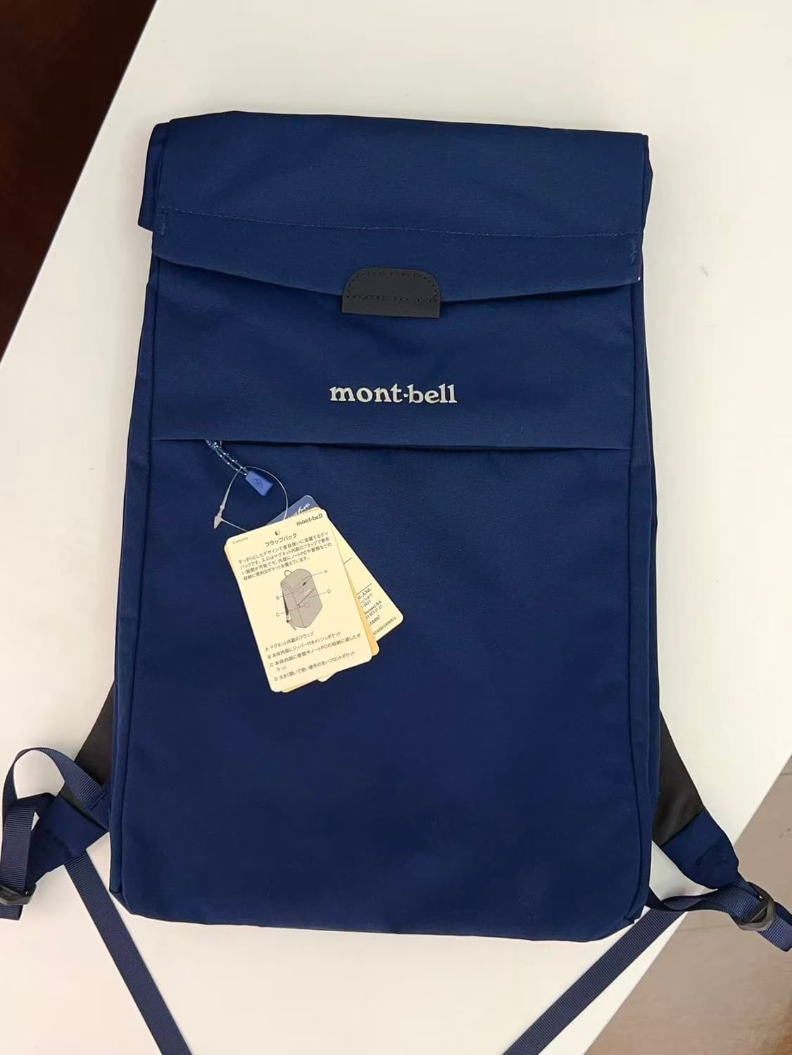 (새상품)몽벨 롤 탑 플랩팩 15 백팩 네이비 상품이미지1