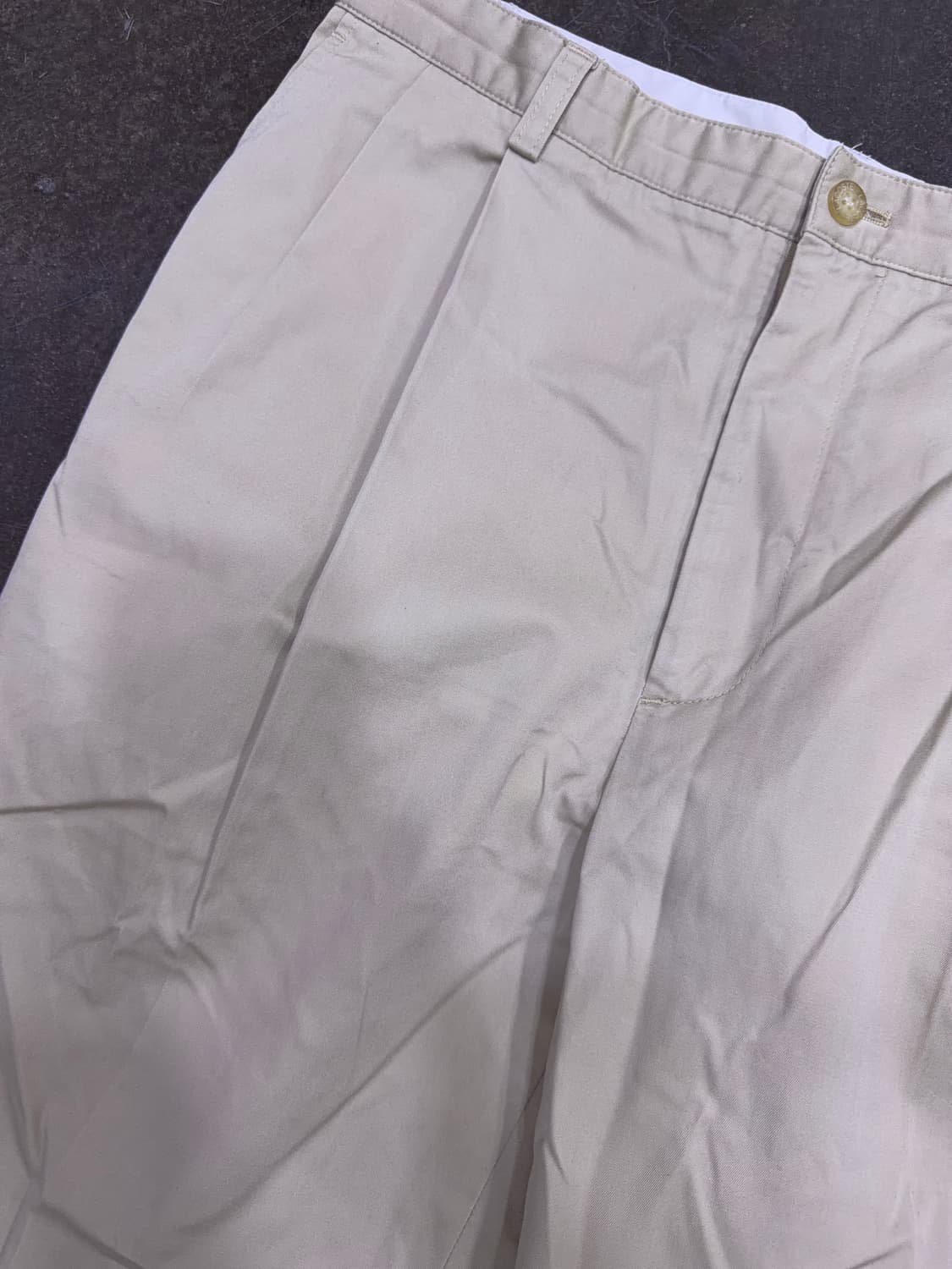 라코스테 클래식핏 투턱 치노팬츠 베이지 면바지 L 상품이미지4