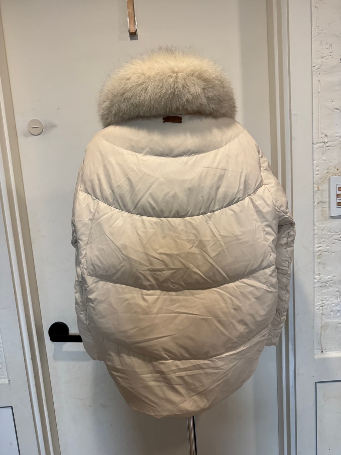 써스데이아일랜드 폭스퍼 덕다운  패딩 상품이미지4