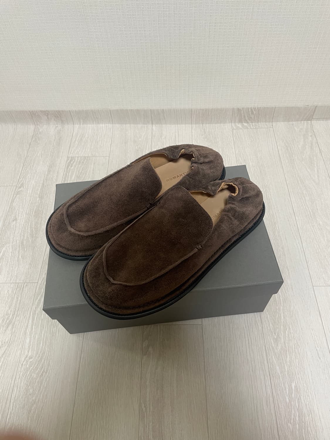 R25M720 삭 바부슈 / 리얼브라운 스웨이드 280 상품이미지1